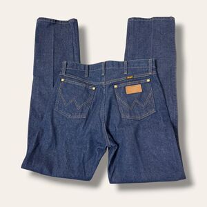 Wrangler Jeans Mens 32 Straight Leg 34 Inseam Dark Blue 100 Cotton Classic